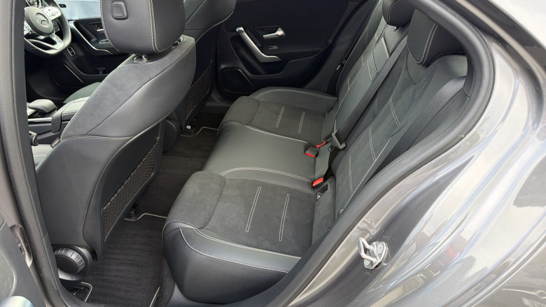 Mercedes-Benz A-Class A250e AMG Line Premium Plus Edition 4dr Auto Saloon